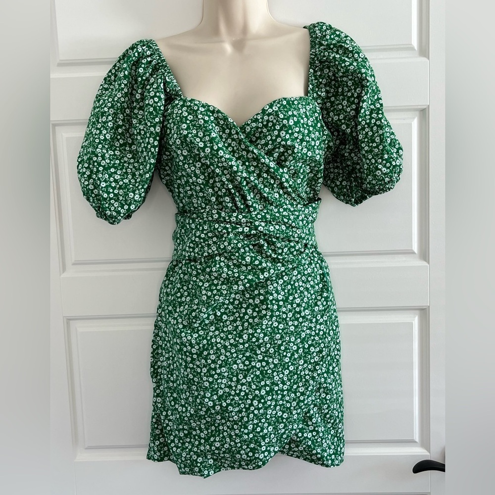 Cottagecore  Dainty Floral Wrap Mini Dress  Cotton Puff Sleeve Hudson Gray Large